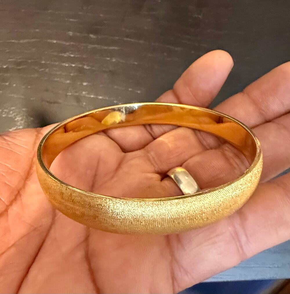 Vintage Signed Monet Gold Tone Bangle Bracelet 7.75”